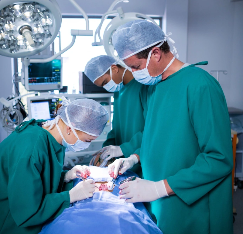 Doctors performing Arthroscopic Surgery in Los Angeles